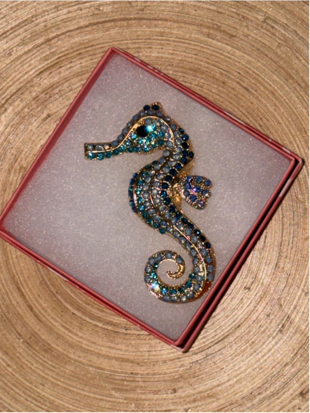 Aura’s Oddities Seahorse Brooch Blue & Gold